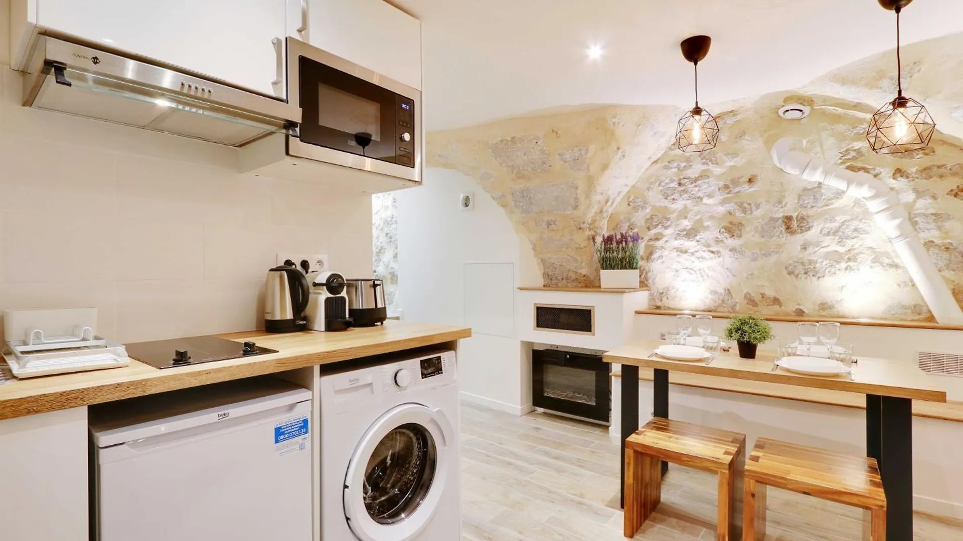 Charming Apartment With Ac -1Br-3P- Sentier Parijs 0*,  Frankrijk